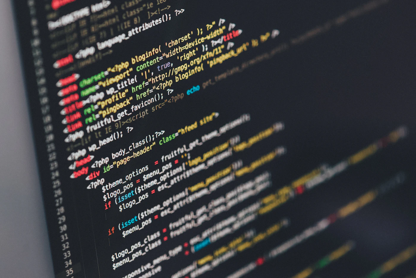 Pantalla mostrando código fuente de una aplicación en desarrollo